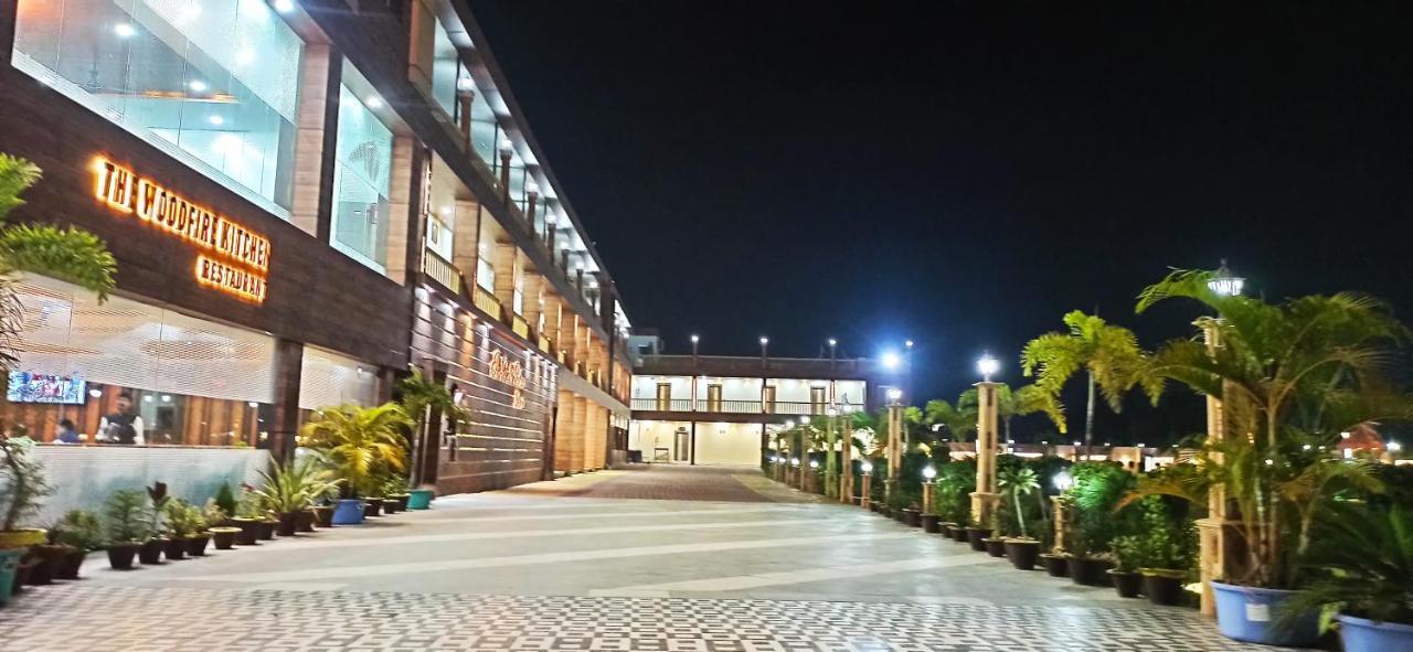 The Bodhi Palace Resort Ngoại thất bức ảnh