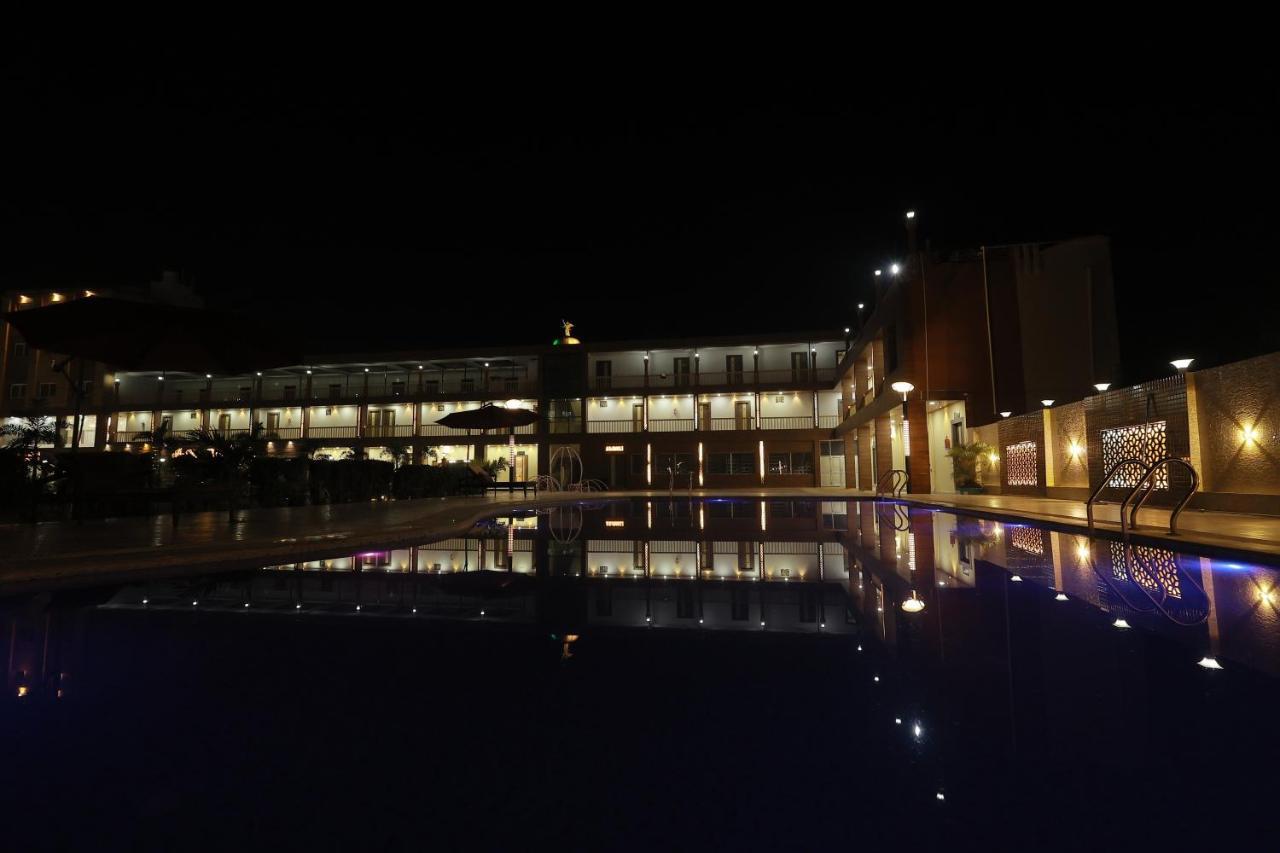 The Bodhi Palace Resort Ngoại thất bức ảnh